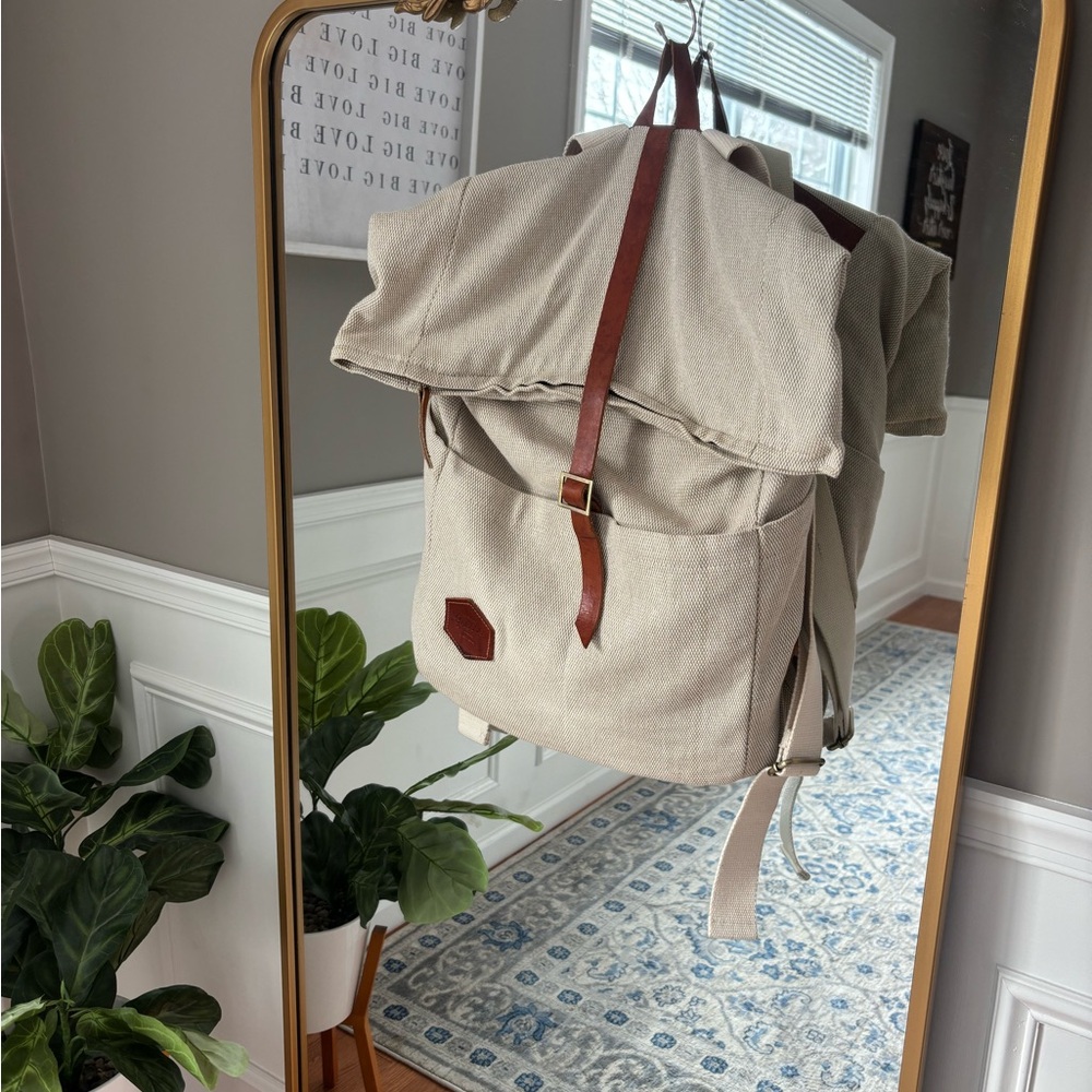Canvas Backpack with leather straps
